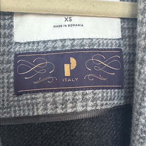 Babaton Gray Checkered Coat - Picture 4 of 8